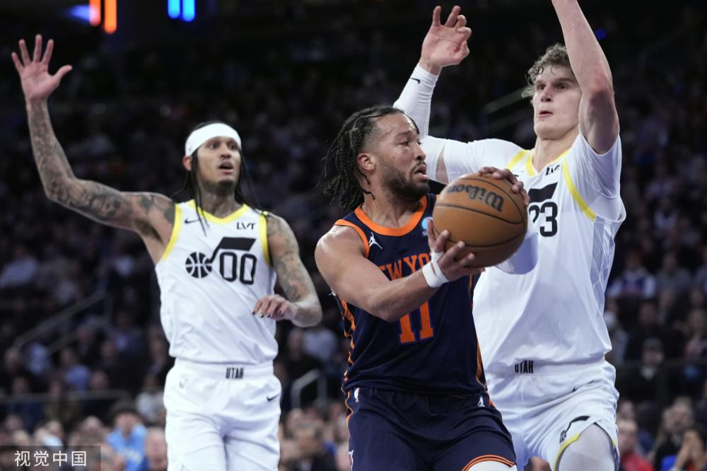 的球员在比 的球员在比