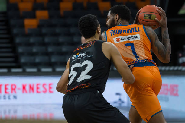 对澳波产生 对澳波产生