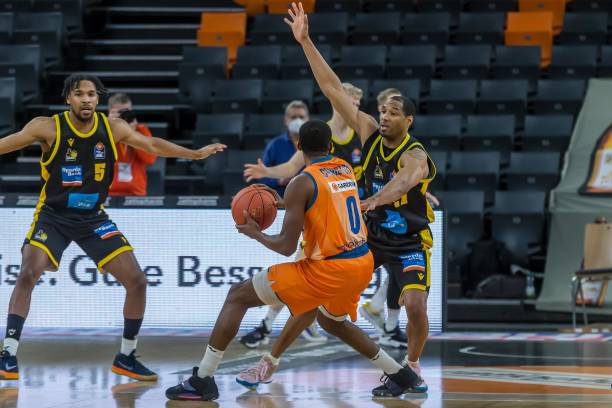 仅坚定了全 仅坚定了全